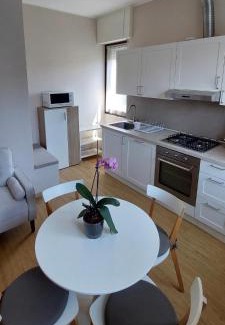 Somma Lombardo Apartment | La casa del viaggiatore