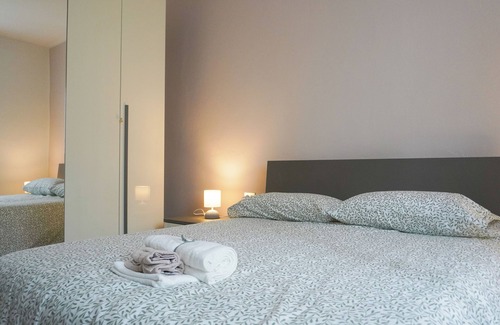 Bollate Apartment | La casa di Emy - One Bedroom Apartment, Sleeps 4