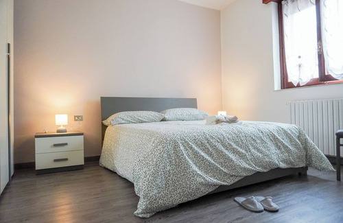 Bollate Apartment | La casa di Emy - One Bedroom Apartment, Sleeps 4