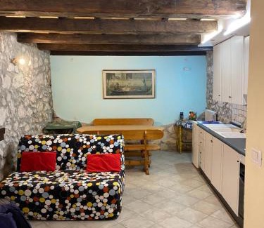 Sant'Eufemia a Maiella Apartment | LA CASA DI ANNA