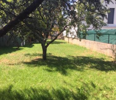 Tomblaine House | La Casa Nancy Tomblaine 12 pers Parking et Jardin
