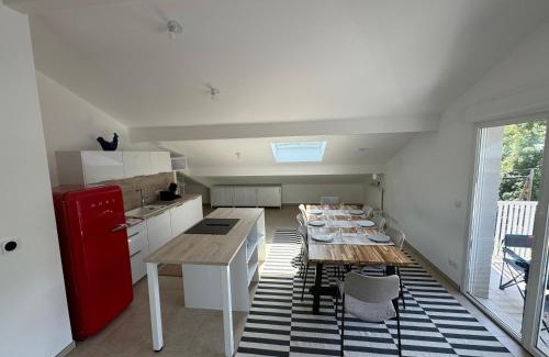 Doussard Apartment | La cascade du Lac d'Annecy