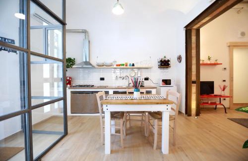 Montegrappa Apartment | La Casetta delle Scienze Suite