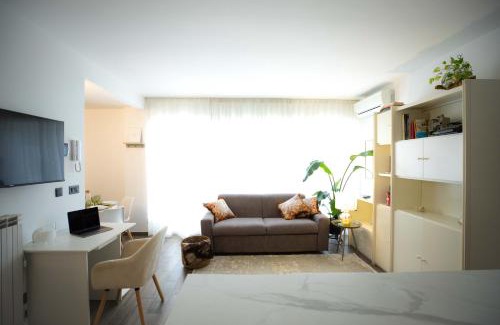 Sturla Apartment | La Casetta - Gaslini e Boccadasse - private parking & garden