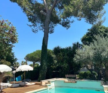 Verargues Bed & Breakfast | La chambre de Léopoldine