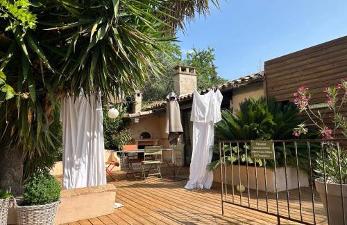 Verargues Bed & Breakfast | La chambre de Léopoldine
