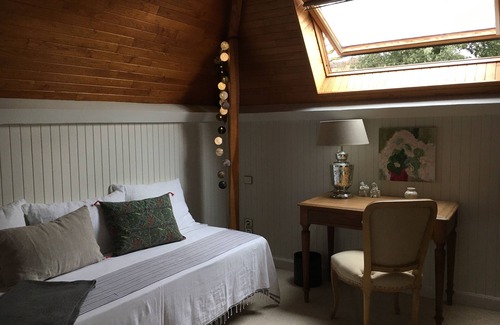 Domme Bed & Breakfast | La Chambre de Madel
