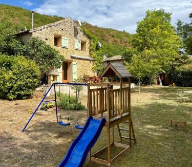 Saint-Aubin-de-Nabirat House | La Chartreuse de Tom