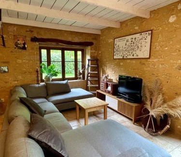 Saint-Aubin-de-Nabirat House | La Chartreuse de Tom