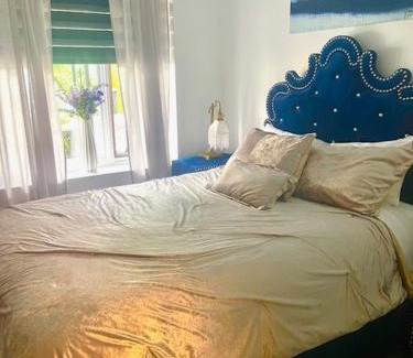 Desjardins Apartment | La Citadelle du Château Ferry 2 chambres, rez-de-chaussée, 8 personnes