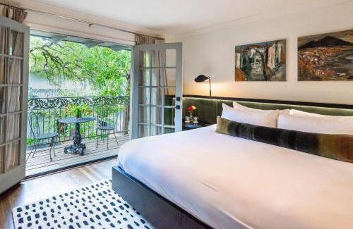 Neartown Hotel | La Colombe d'Or Hotel