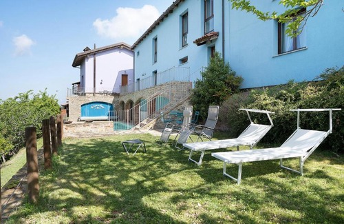 Cerretto Langhe Apartment | La Corte di Langa alloggio Quarzo