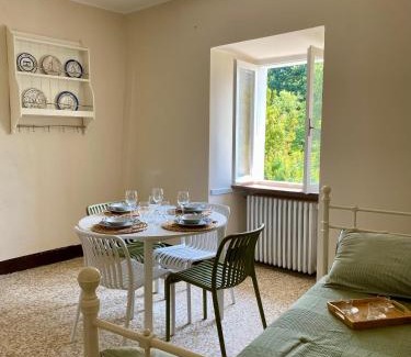 Lortallo Apartment | La corte sul lago - Appartamento Laura