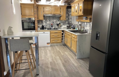 Chaon House | La Demeure du Cerf: 6-p cottage, pool, jacuzzi, near Beauval, Orléans, Lamotte.