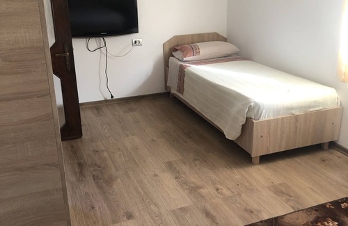 Borsa Bed & Breakfast | La doar 3 minute de Pârtia Olimpică Borșa Compex Maramures, intr-un loc pitoresc