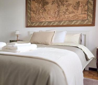 Giove Apartment | La dolce vita - 10 min da A1 autostrada, terrazza sul tramonto , vista panoramica sulle colline