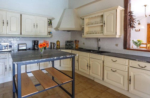 Goult Villa | La Farigoule - Three Bedroom Villa, Sleeps 6