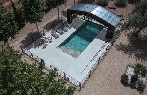 Mota del Cuervo Villa | La Finca de Tomás - 5 Estrellas - Fútbol 7, Piscina Cubierta & Pádel