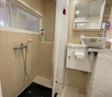 La Garde Apartment | La Garde Studio centre historique, proche plage, climatisation, fibre