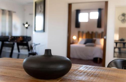 Saint-Laurent-de-Medoc Apartment | La Grande Suite du Château Saint-Laurent