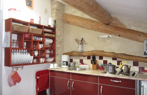 Apt Cottage | La Hulotte studio perched in Luberon