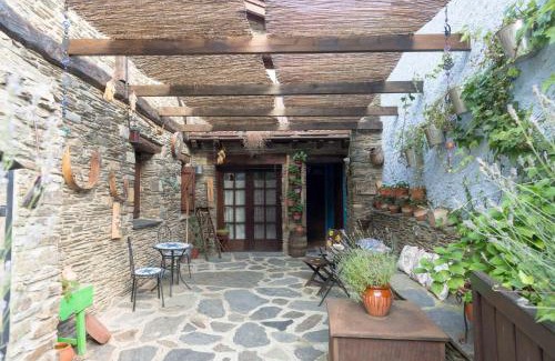 Surp House | La Llar-Lo Paller del Coc