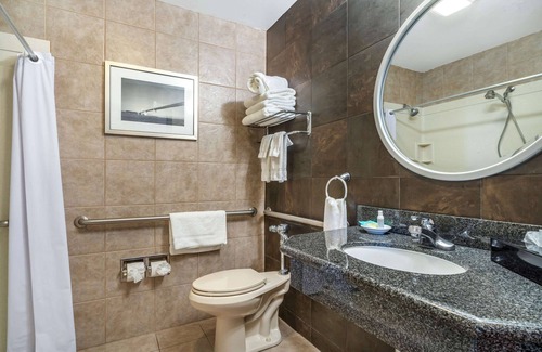 Cow Hollow Hotel | La Luna Inn, an Ascend Collection Hotel