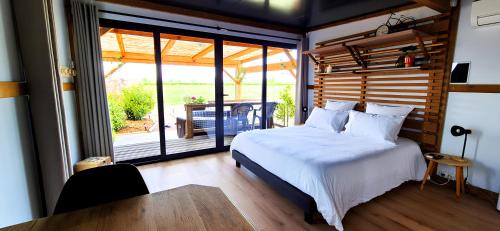 Saint-Yan House | La Luna - Tiny House Spa - Romantique & Nature