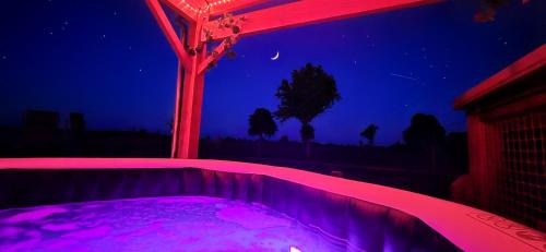 Saint-Yan House | La Luna - Tiny House Spa - Romantique & Nature