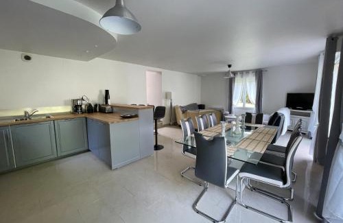 Binson-et-Orquigny House | LA MAISON DE DELSY