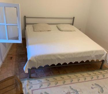 La Liviniere House | La Maison de Leontine