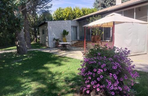 Valreas House | La Maison De Maître Potager