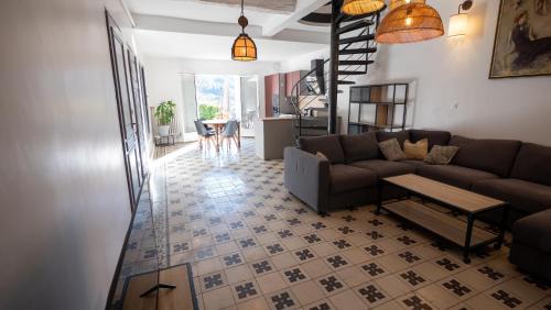 La Motte-du-Caire Bed & Breakfast | La Maison des Hôtes