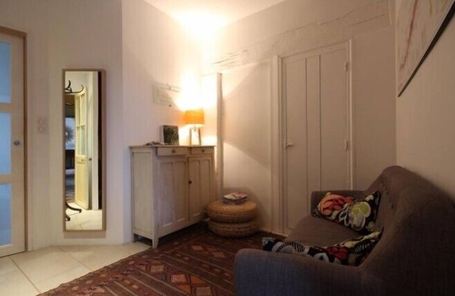 Savigny-les-Beaune Bed & Breakfast | La Maison du Cremant