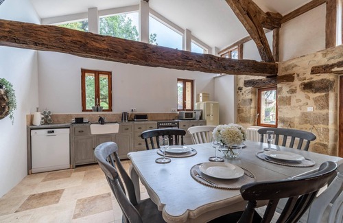 Saint-Maurice-de-Lestapel Villa | La Maison Prunier - Two Bedroom Villa, Sleeps 4