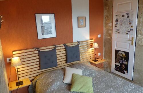 Chauvigny Bed & Breakfast | La Maison Rouge