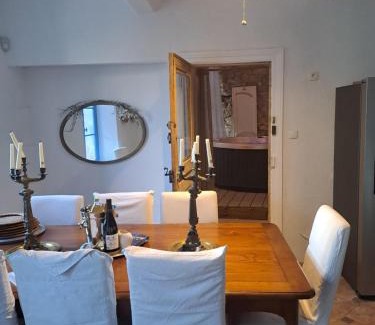Sainte-Valiere House | La maison SPA, PISCINE et CLIMATISATION