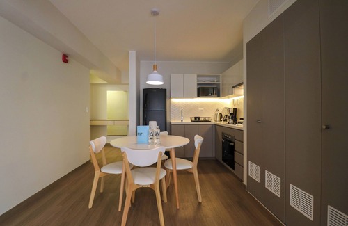 Santa Cruz Apartment | La Mar Miraflores by Wynwood House