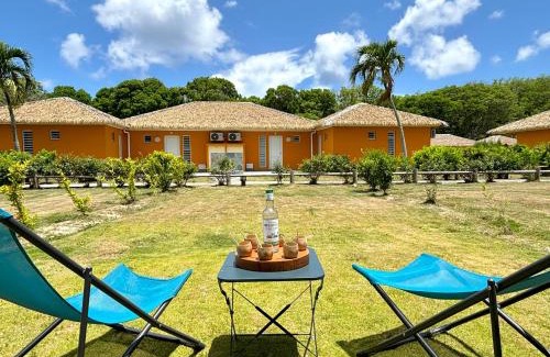Grand-Bourg Apartment | La Marigalantine - Wifi, Piscine, Plage accessible à pied