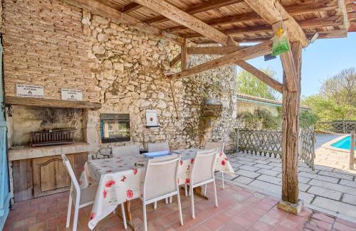 Thenac House | La Mijotière - maison avec piscine et grand jardin