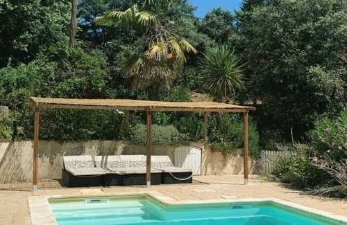 Aujac House | La Patouille vert Comfortable holiday residence