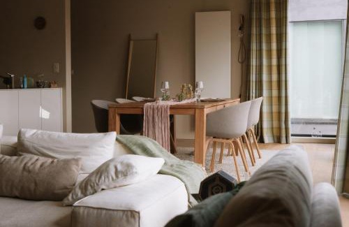 Halle Apartment | La Petite Foret Contemporary Apartment In Halle