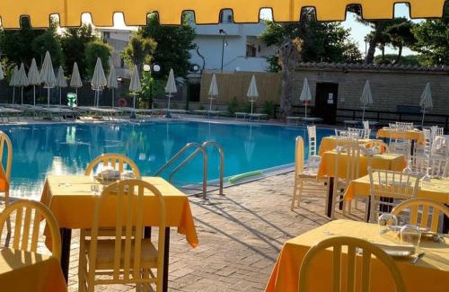 Ardea Hotel | La Pineta Dei Liberti