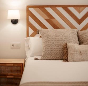 Peniscola Old Town House | La Plaza Hostal