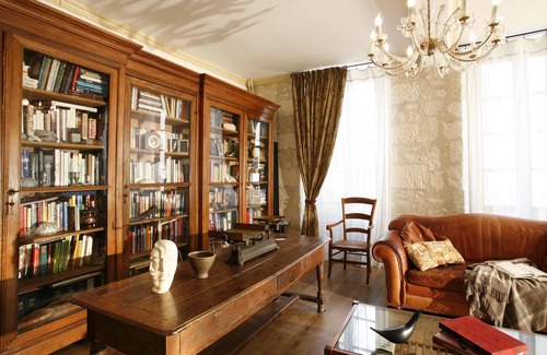 Saintes House | La Porte Rouge - The Red Door Inn Chambres d'Hotes