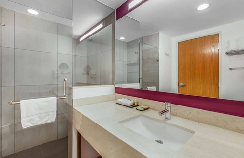 San Jose Chiapa Hotel | La Quinta by Wyndham Puebla Ciudad Modelo