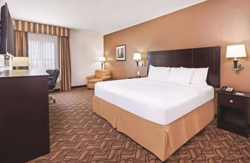 Longview Hotel | La Quinta by Wyndham Longview North