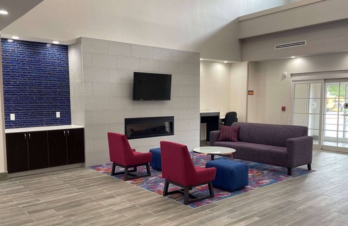 Schertz Hotel | La Quinta Inn and Suites by Wyndham Schertz-San Antonio-Selma