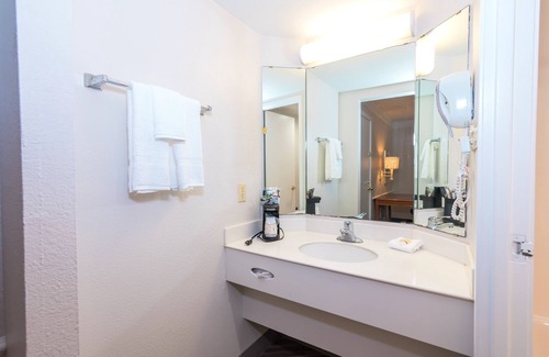 Clute Hotel | La Quinta Inn by Wyndham Clute Lake Jackson