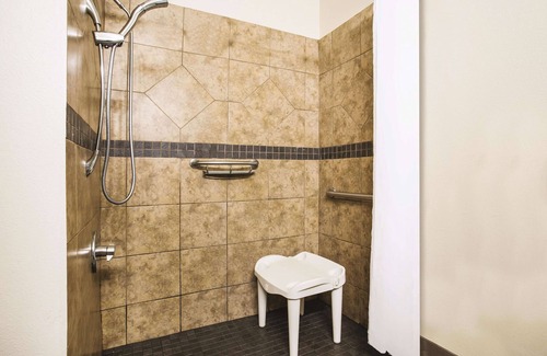 Lacey Hotel | La Quinta Inn by Wyndham Olympia - Lacey